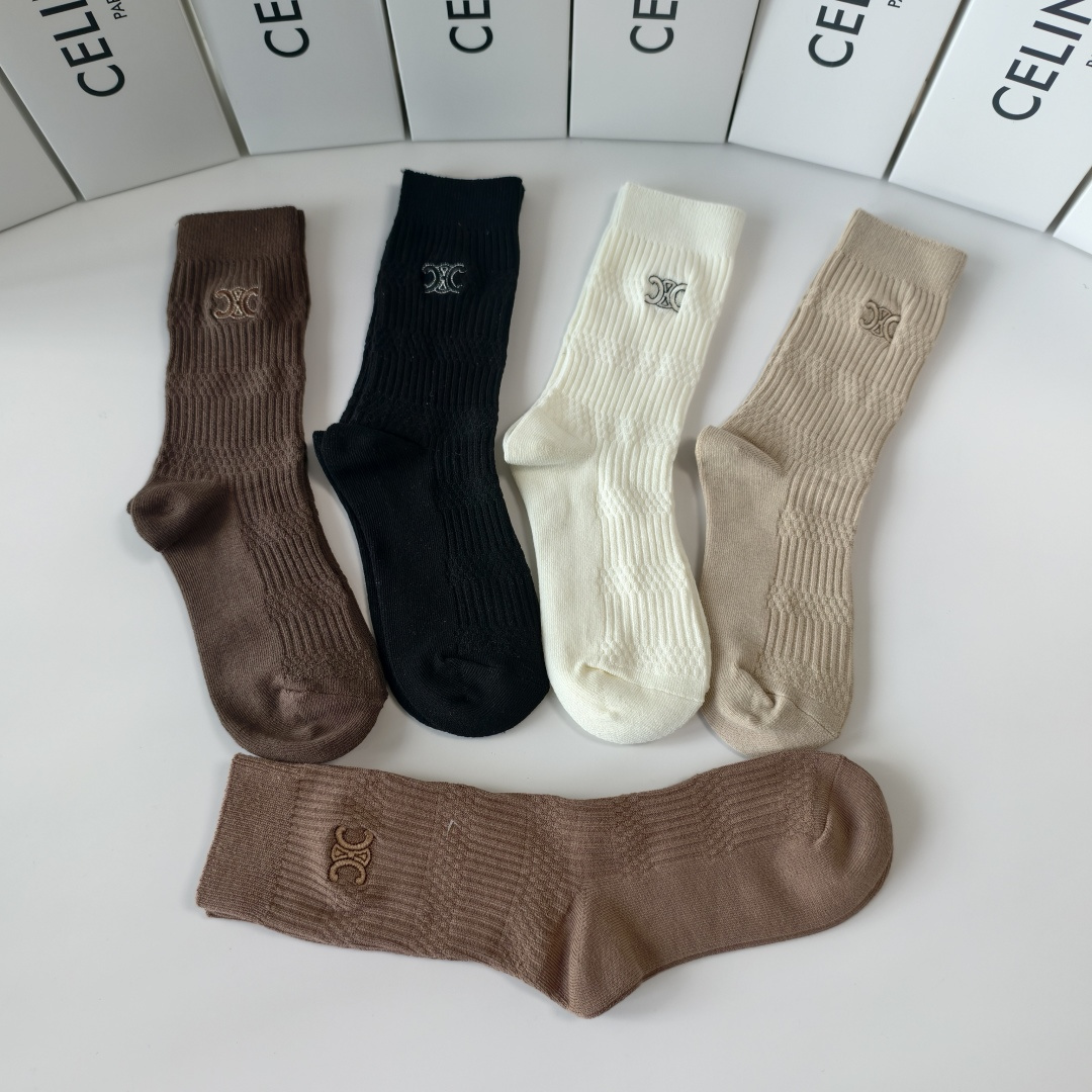 💛配专柜包装Celine（赛琳）新款双针刺绣中长款堆堆袜袜子！一盒五双，专柜同步筒袜袜子，💛大牌出街，潮