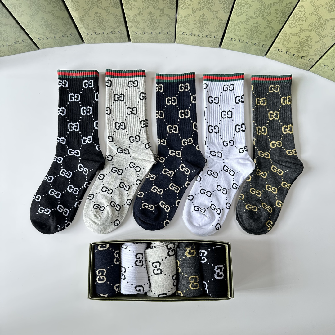 💛配专柜包装Gucci（古驰）新款中长款堆堆袜袜子！一盒五双，专柜同步筒袜袜子，💛大牌出街，潮人必备🔥超