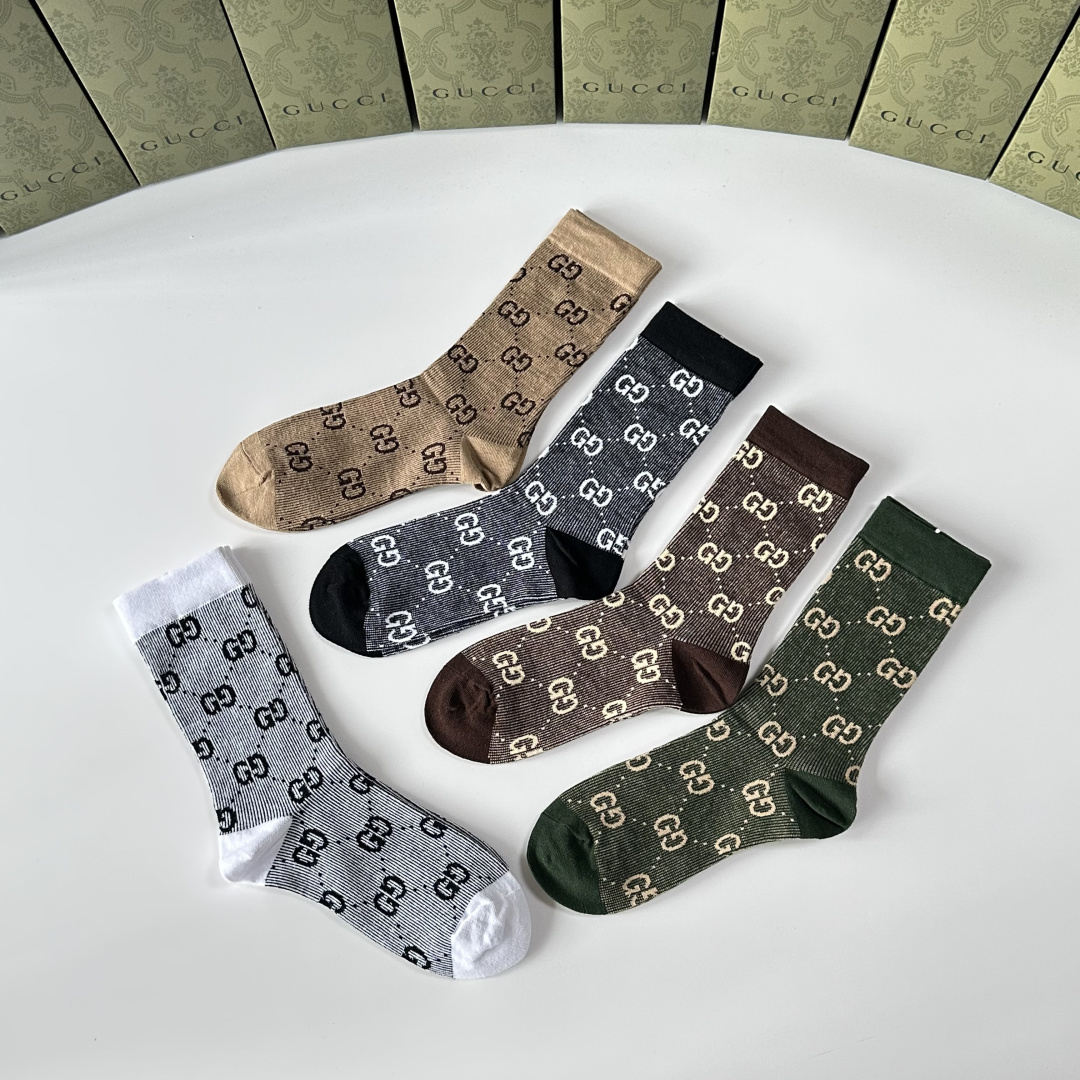 💛配专柜包装Gucci（古驰）新款双针中长款堆堆袜袜子！一盒五双，专柜同步筒袜袜子，💛大牌出街，潮人必备