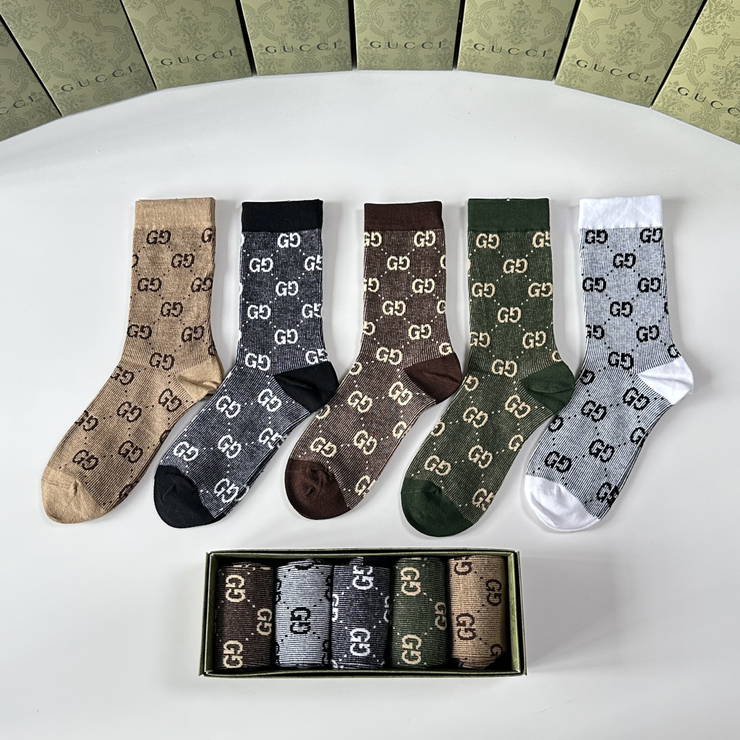 💛配专柜包装Gucci（古驰）新款双针中长款堆堆袜袜子！一盒五双，专柜同步筒袜袜子，💛大牌出街，潮人必备