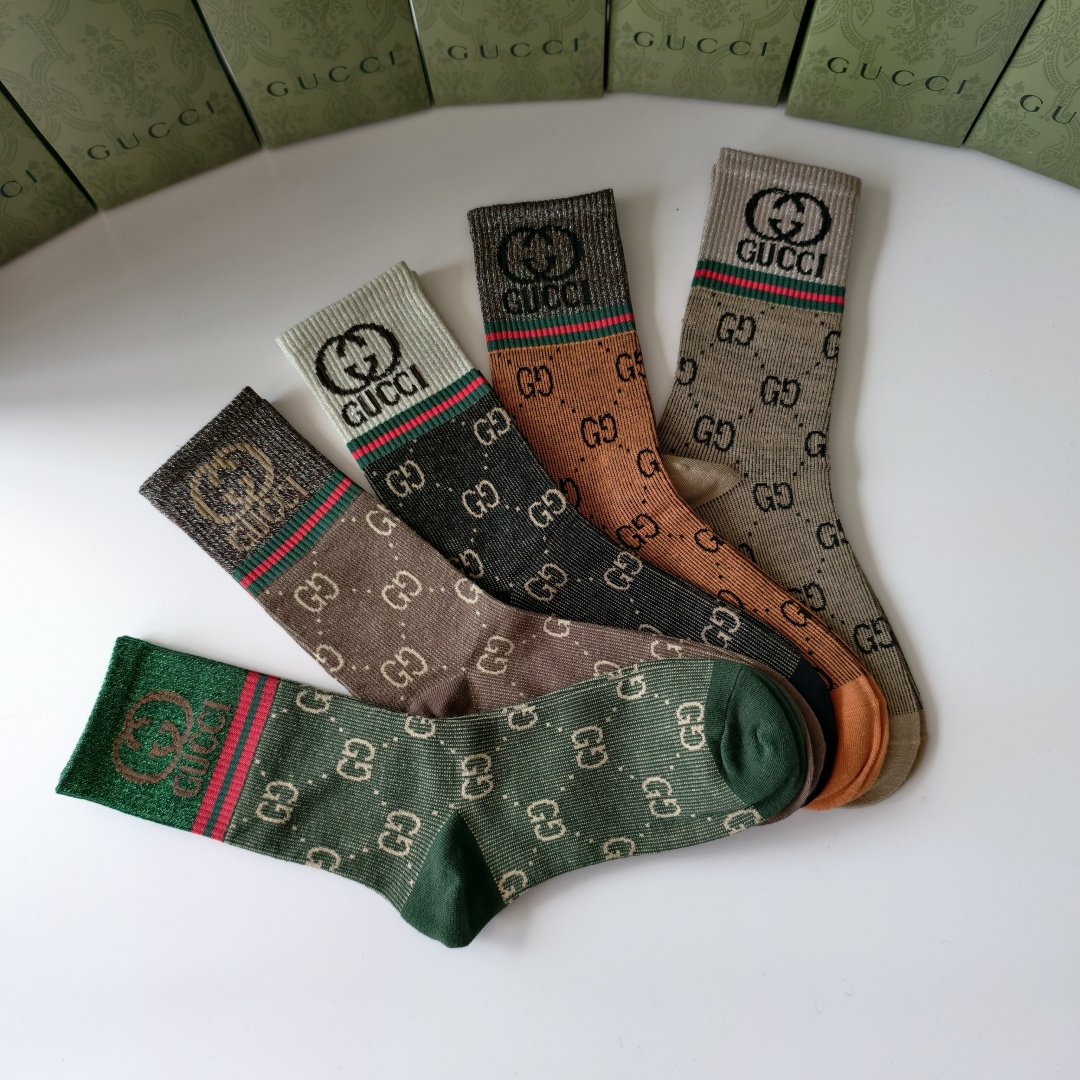 💛配包装Gucci（古驰）新款经典精梳棉中长款堆堆袜袜子！一盒五双， 专柜同步筒款袜子，💛大牌出街，潮人