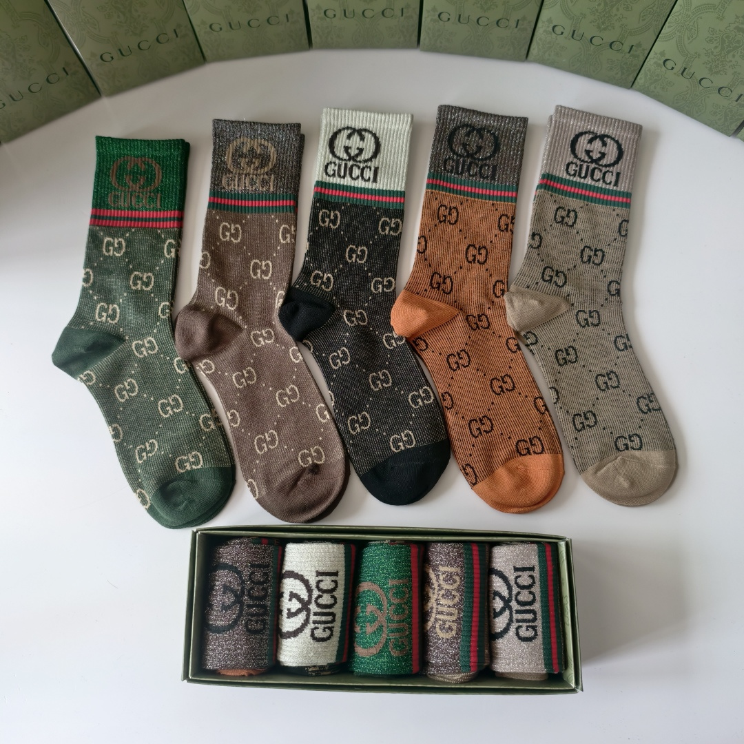 NO:640618,Special packaging: Gucci's new classic combed cotton mid-length pile socks!  Five pairs in a box, counter-synchronized tube socks, big brands out on the street, must-have super socks for fashionistas, stockings, socks, gucci, gucci, socks19860909特 配包装 Gucci（古驰）新款经典精梳棉中长款堆堆袜袜子！一盒五双, 专柜同步筒款袜子,大牌出街,潮人必备超好袜子,丝袜,袜子,gucci,gucci,socks,accessory