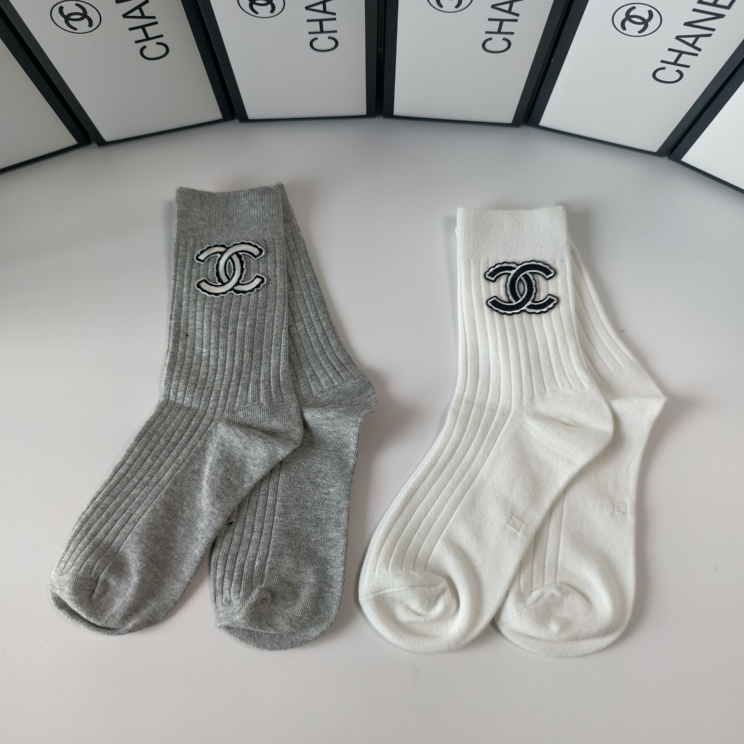 NO:640595,Special counter packaging Chanel (Chanel) new cashmere pile socks!  Two pairs in a box, counter-synchronized socks, big brands out on the street, must-have socks for fashionistas, stockings, socks, chanel, chanel, socks19860909特配专柜包装 Chanel（香奈儿）新款羊绒堆堆袜袜子！一盒两双,专柜同步款袜子,大牌出街,潮人必备超好搭袜子,丝袜,袜子,chanel,chanel,socks,accessory