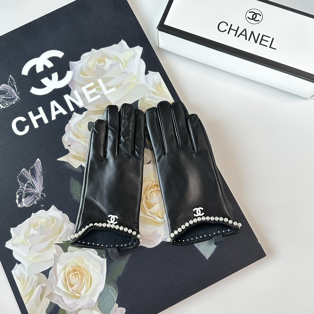 NO:701790,Special packaging Chanel (Chanel) new lambskin gloves, fashionable gloves, a must-have for autumn and winter, classic, simple and easy to use, super comfortable, soft and versatile!  gloves,gloves,chanel,chanel,sheepskin,gloves19860909特配包装 Chanel（香奈儿）新品小羊皮手套,时尚手套,秋冬必备,经典简洁上手超舒适柔软、百搭！手套,手套,chanel,chanel,sheepskin,gloves,accessory