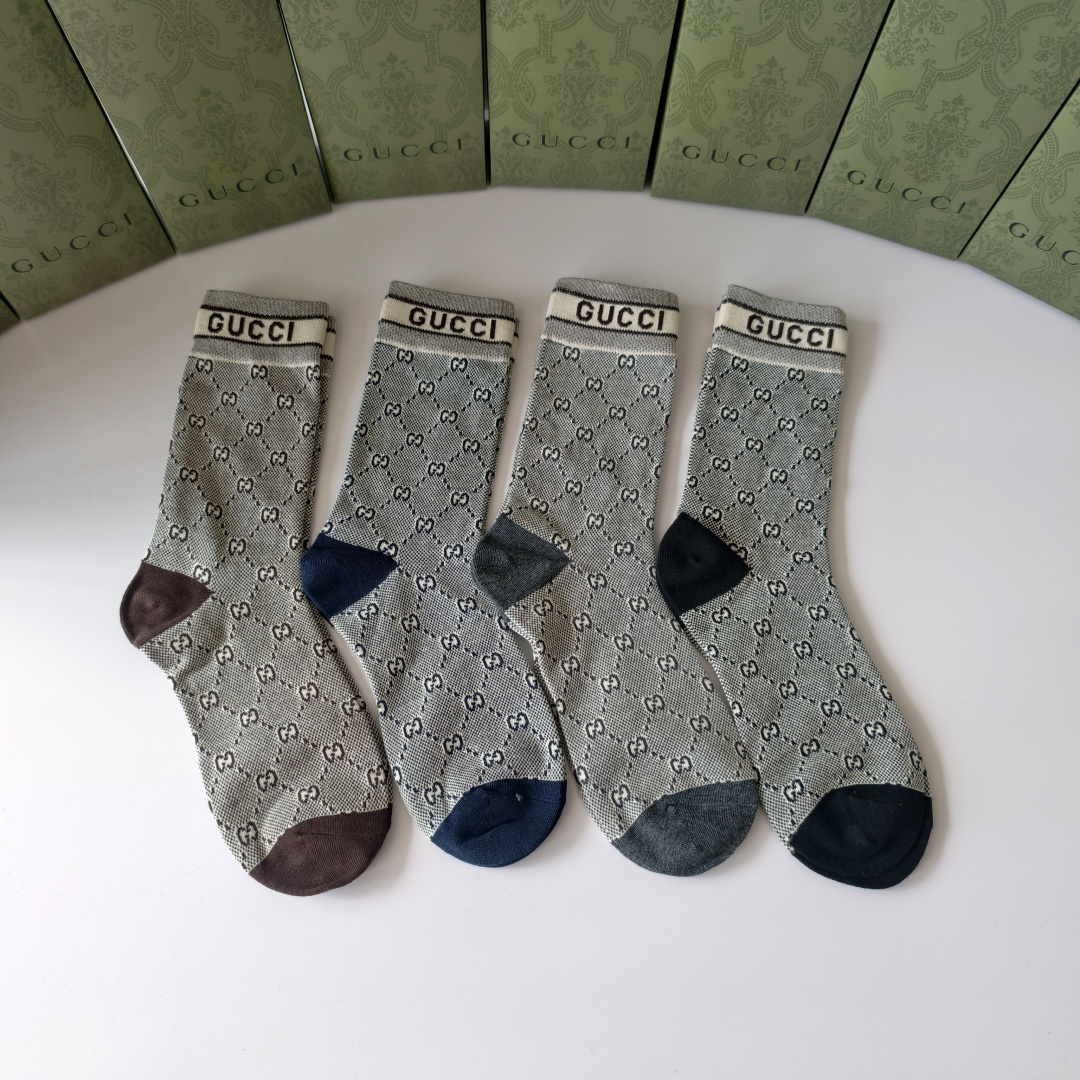 NO:660165,Specially equipped with counter packaging GUCCI's new mid-length cashmere socks!  Four pairs in a box, synchronized tube socks at the counter, big brands going out on the street, must-have socks for fashionistas, socks, gucci, gucci, socks19860909特 配专柜包装 GUCCI（古驰） 新款羊绒中长款堆堆袜袜子！一盒四双,专柜同步筒袜袜子,大牌出街,潮人必备超好搭袜子,袜子,gucci,gucci,socks,accessory