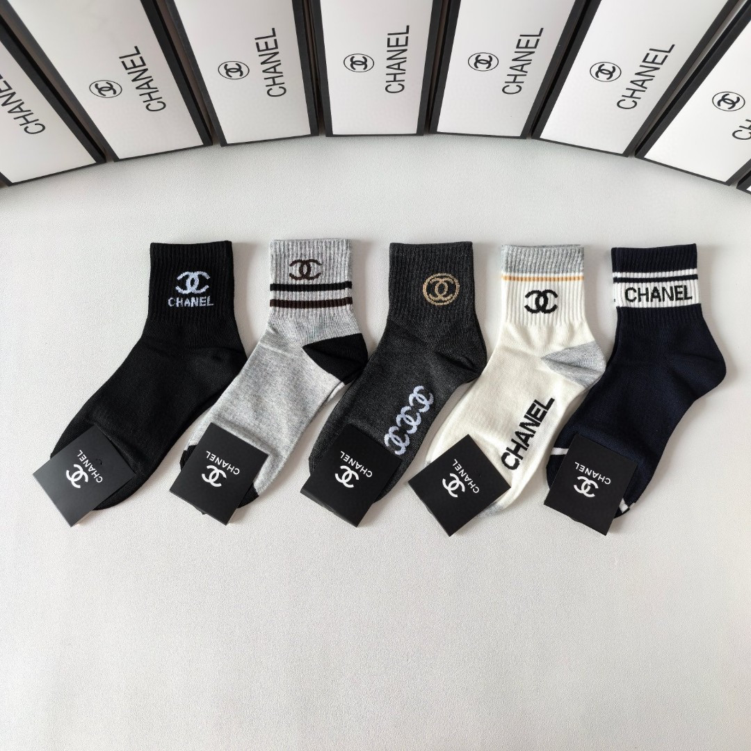 NO:660228,Special counter packaging Chanel (Chanel) new mid-length pile socks!  Five pairs in a box, synchronized tube socks at the counter, big brands going out on the street, must-have socks for fashionistas, socks, chanel, chanel, socks19860909特配专柜包装 Chanel(香奈儿) 新款中长款堆堆袜袜子！一盒五双,专柜同步筒袜袜子,大牌出街,潮人必备超好搭袜子,袜子,chanel,chanel,socks,accessory