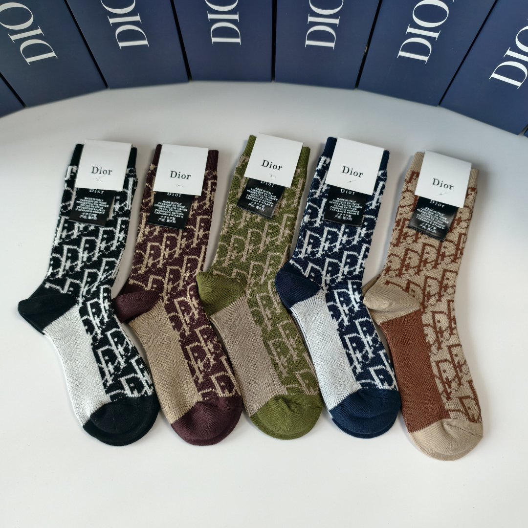 NO:660229,Special counter packaging DIOR (Dior) new double-needle mid-length socks pile socks!  Five pairs in a box, synchronized tube socks at the counter, big brands going out on the street, must-have socks for fashionistas, socks, dior, dior, socks19860909特配专柜包装 DIOR (迪奥) 新款双针中长筒袜堆堆袜袜子！一盒五双,专柜同步筒袜袜子,大牌出街,潮人必备超好搭袜子,袜子,dior,dior,socks,accessory