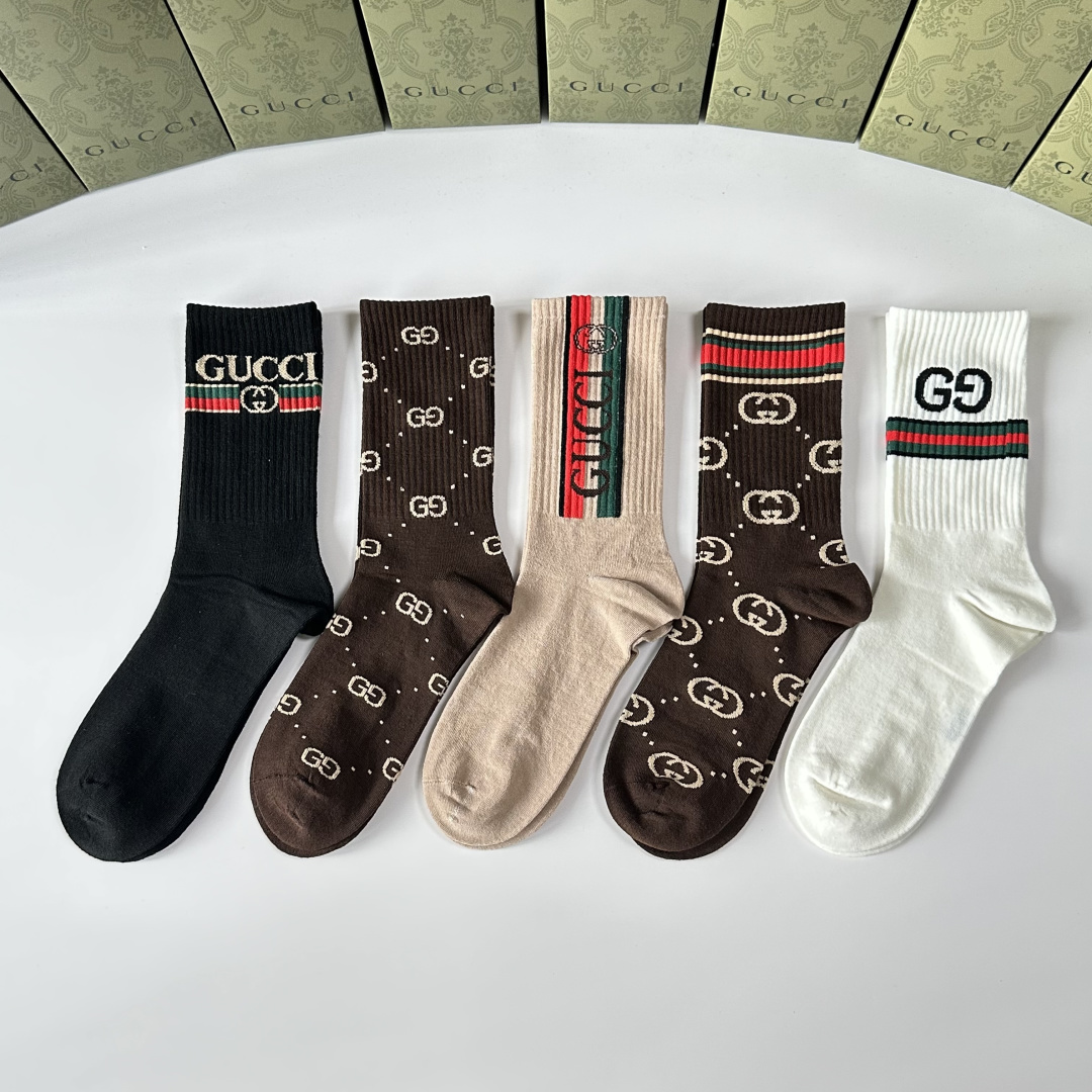 NO:677177,Special packaging Gucci (Gucci) new mid-length pile socks!  Five pairs in a box, synchronized tube socks at the counter, big brands out on the street, must-have socks for fashionistas, stockings, socks, gucci, gucci, socks19860909特 配包装 Gucci（古驰）新款中长款堆堆袜袜子！一盒五双, 专柜同步筒款袜子,大牌出街,潮人必备超好搭袜子,丝袜,袜子,gucci,gucci,socks,accessory