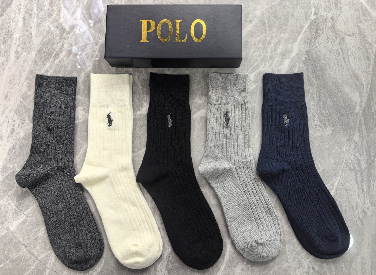 NO:677206,Specially equipped with counter packaging POLO's latest double-needle mid-length embroidered socks!  Five pairs in a box, synchronized tube socks at the counter, big brands going out on the street, must-have socks for fashionistas, stockings, socks, socks19860909特 配专柜包装 POLO（保罗）最新双针中长筒刺绣款堆堆袜袜子！一盒五双,专柜同步筒袜袜子,大牌出街,潮人必备超好搭袜子,丝袜,袜子,socks,accessory
