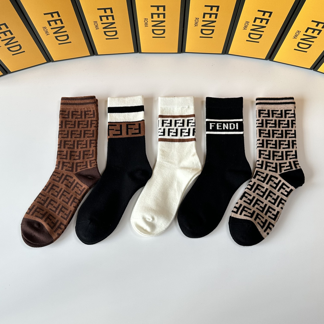 NO:718708,Special counter packaging Fendi's new cashmere mid-length socks, piles of socks!  Five pairs in a box, synchronized tube socks at the counter, big brands going out on the street, must-have socks for fashionistas, stockings, socks, fendi, fendi, socks19860909特配专柜包装 Fendi（芬迪）新款羊绒中长筒袜堆堆袜袜子！一盒五双,专柜同步筒袜袜子,大牌出街,潮人必备超好搭袜子,丝袜,袜子,fendi,fendi,socks,accessory