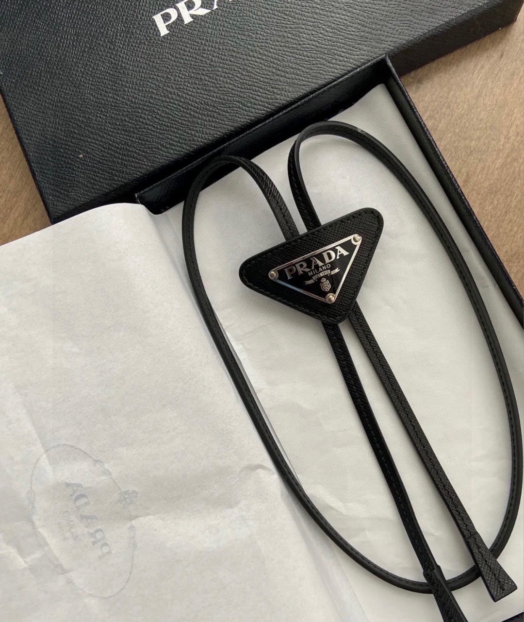 配全套包装PRADA（普拉达）爆款百搭P家领带 时髦精 人手必备的一条搭配神器