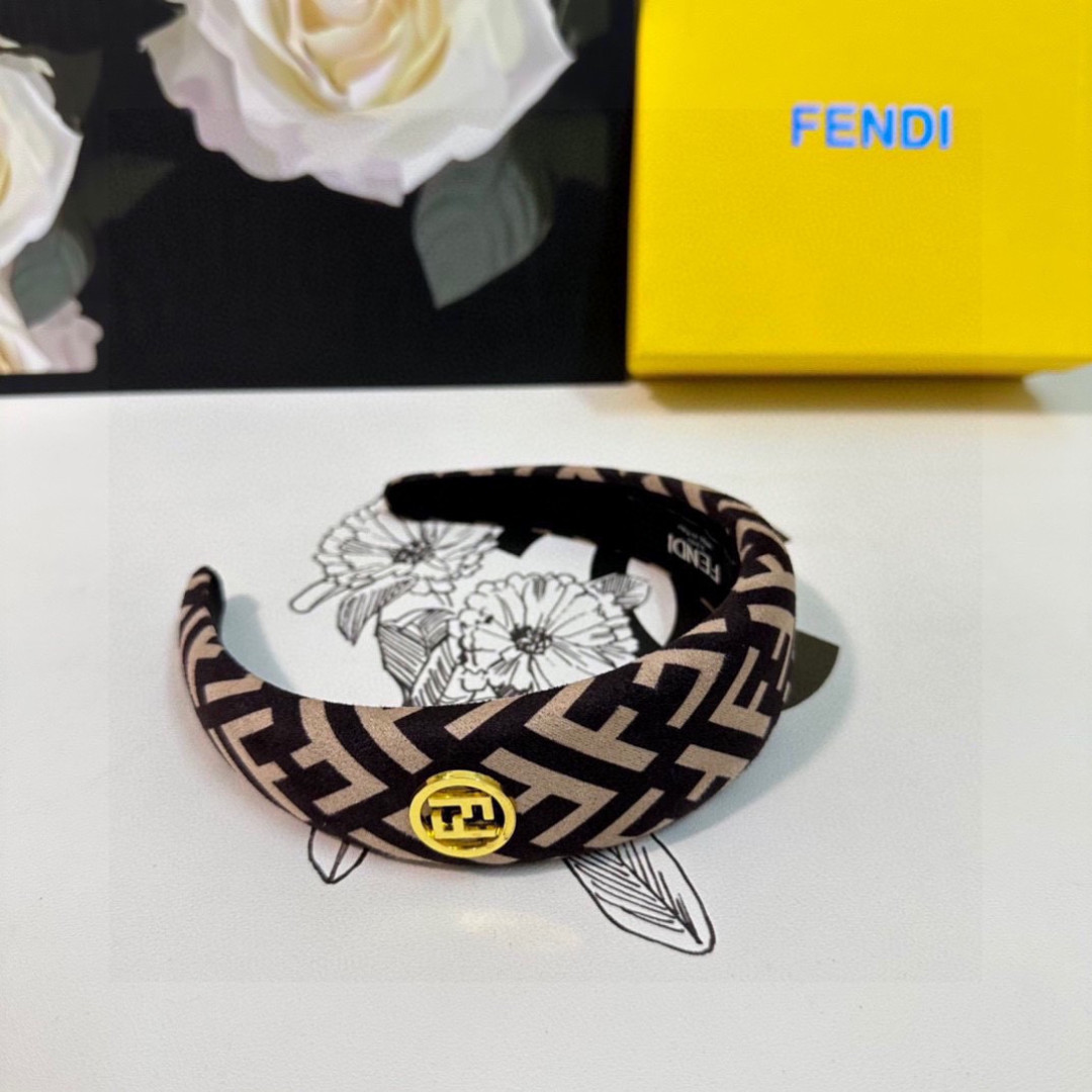 配专柜包装FENDI（芬迪）最新FF发箍小仙女快入手特殊材质 不嘞头可盐可甜～