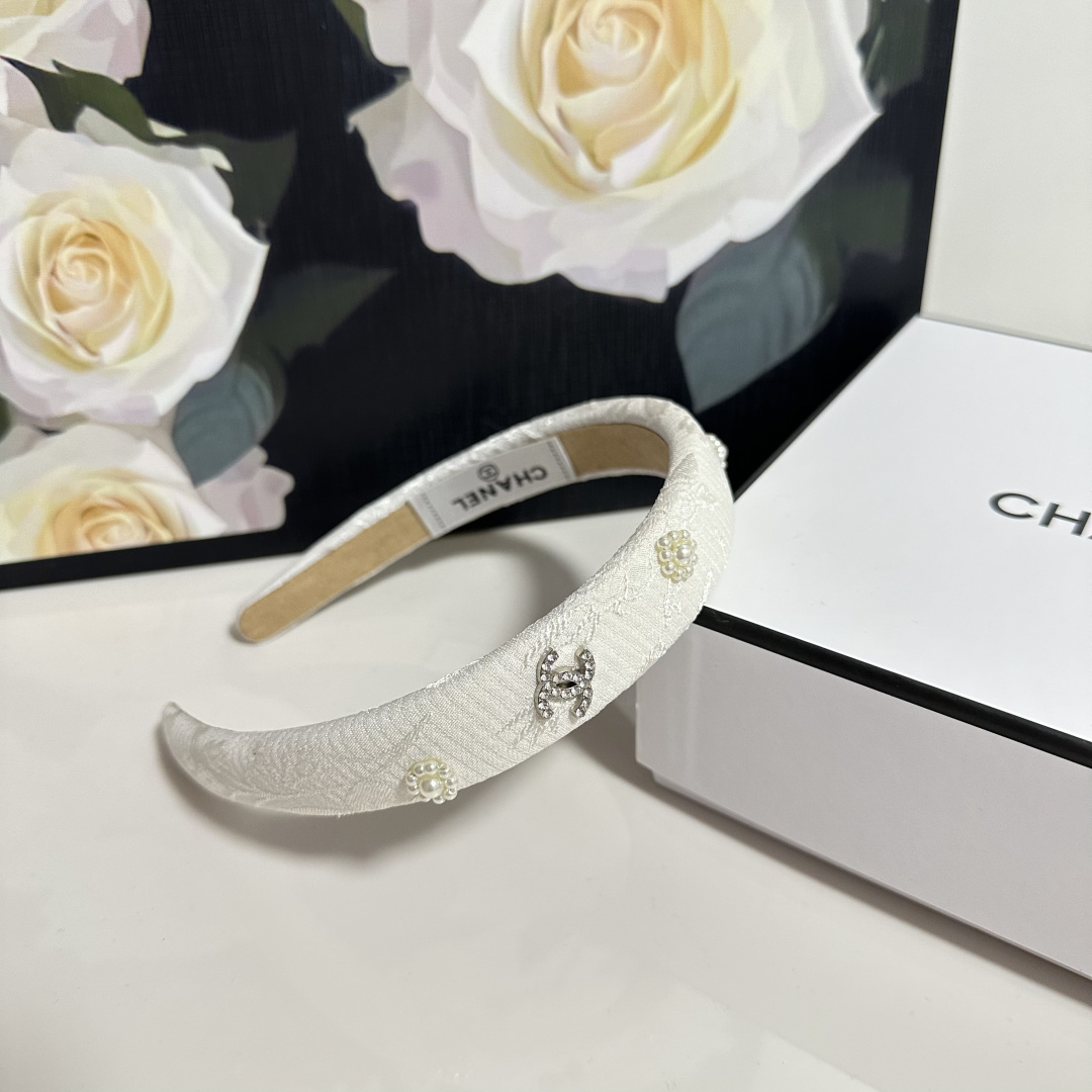 配专柜包装Chanel（香奈儿）最新发箍小仙女快入手特殊材质 不嘞头可盐可甜～