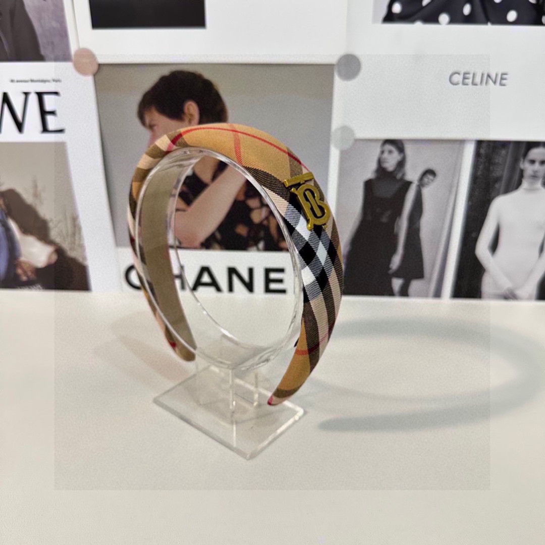 配专柜包装BURBERRY （巴宝莉）最新发箍小仙女快入手特殊材质 不嘞头可盐可甜～