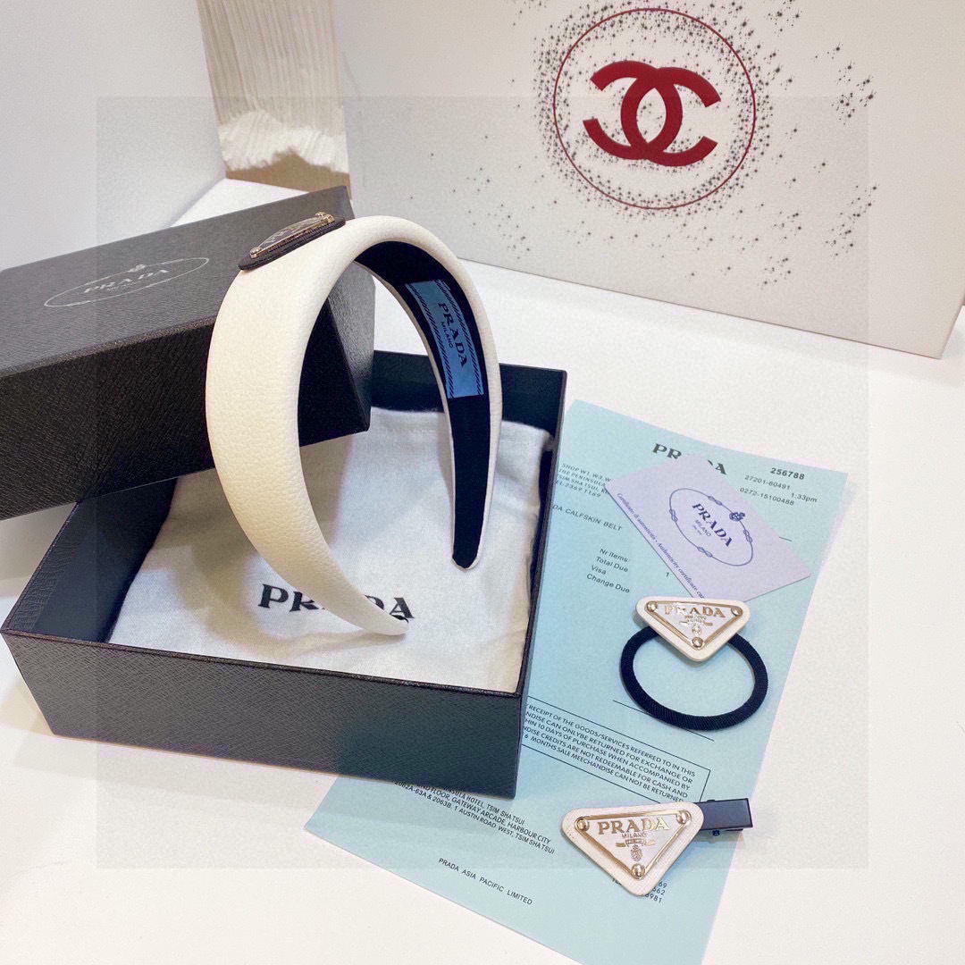 爆款 （三件套）配专柜包装PRADA（普拉达）发箍、发圈、发夹（三件套）可分开搭配 经典logo 非常洋