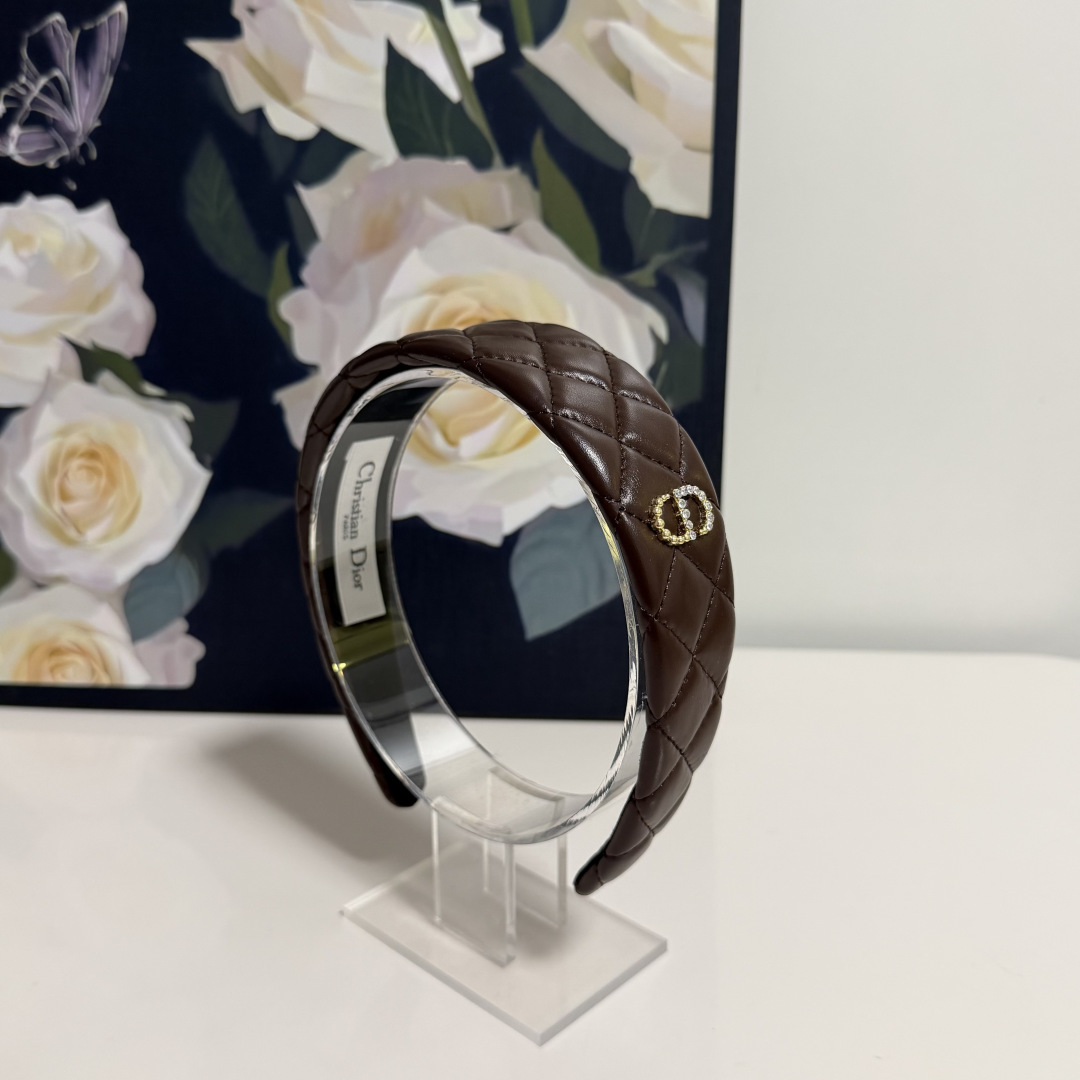 配专柜包装DIOR（迪奥）最新发箍小仙女快入手特殊材质 不嘞头可盐可甜～