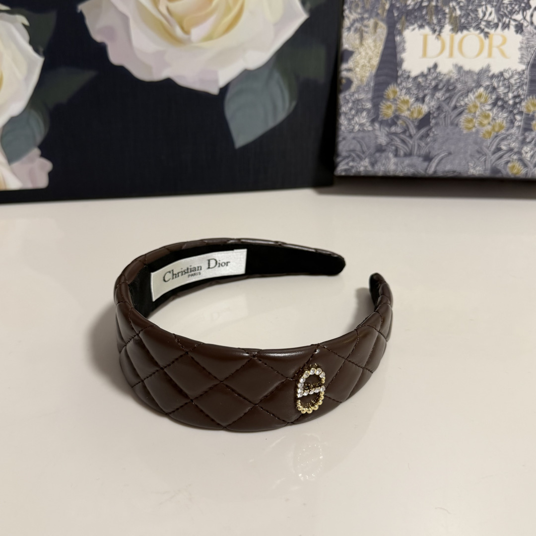 配专柜包装DIOR（迪奥）最新发箍小仙女快入手特殊材质 不嘞头可盐可甜～