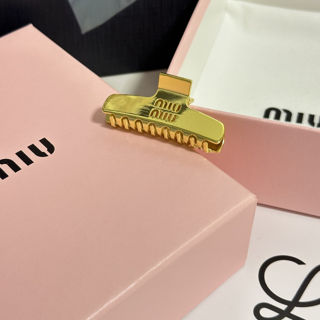 （单个）配专柜包装 MiuMiu（缪缪）最新爆款五金抓夹中古vintage复古抓夹优雅的girl值得入手