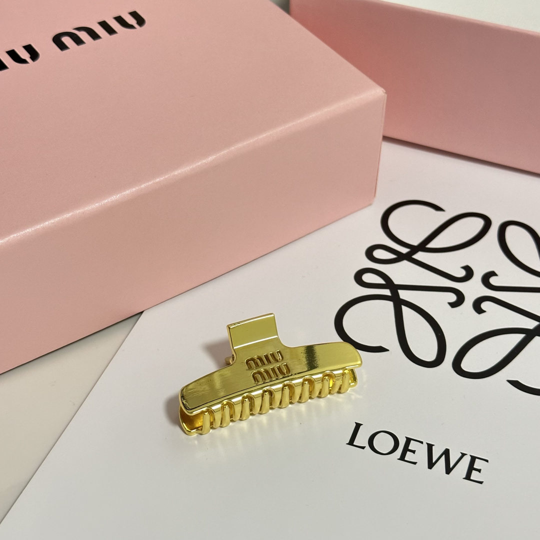 （单个）配专柜包装 MiuMiu（缪缪）最新爆款五金抓夹中古vintage复古抓夹优雅的girl值得入手