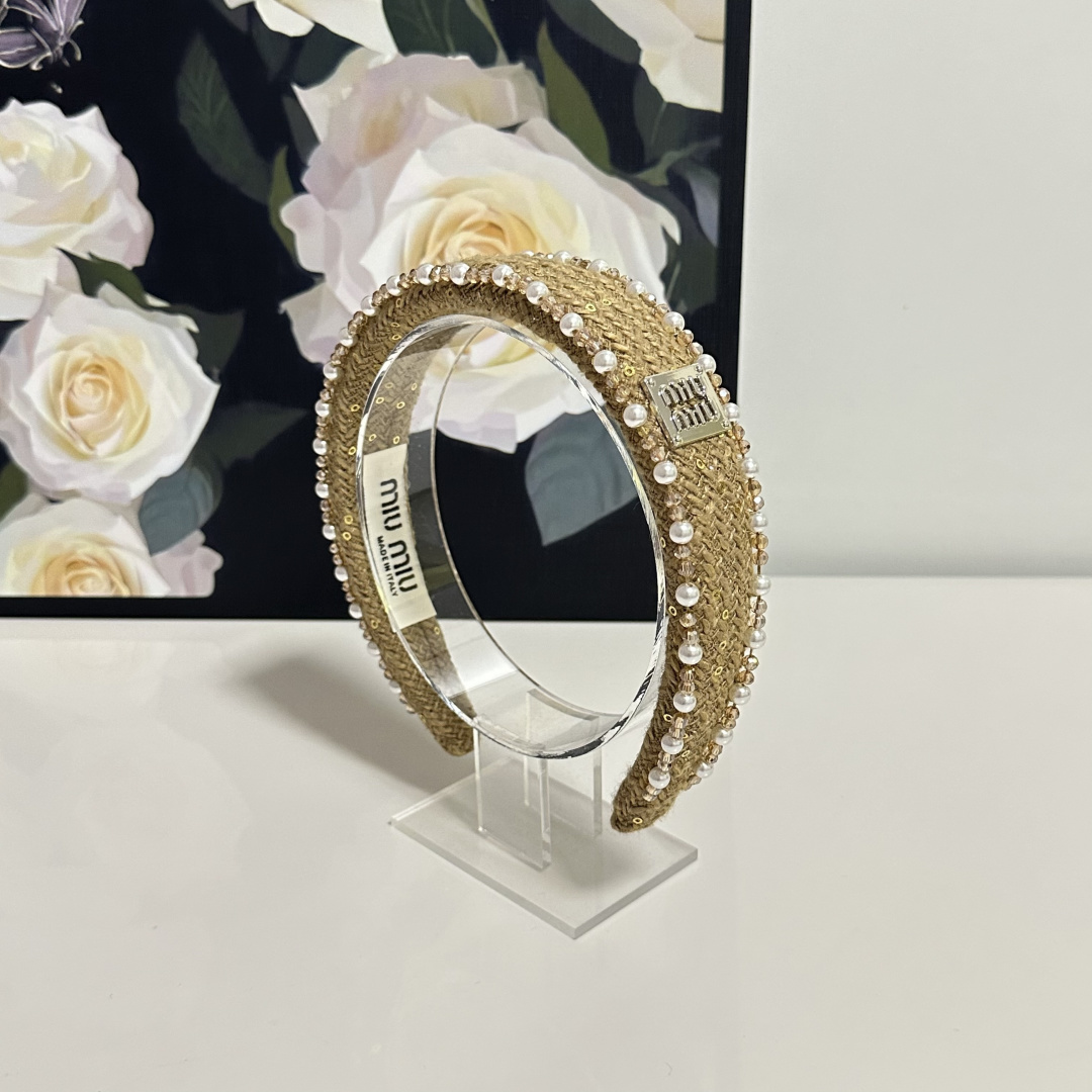 配专柜包装MiuMiu（缪缪）最新发箍小仙女快入手特殊材质 不嘞头可盐可甜～