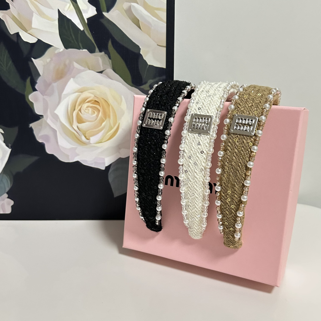 配专柜包装MiuMiu（缪缪）最新发箍小仙女快入手特殊材质 不嘞头可盐可甜～