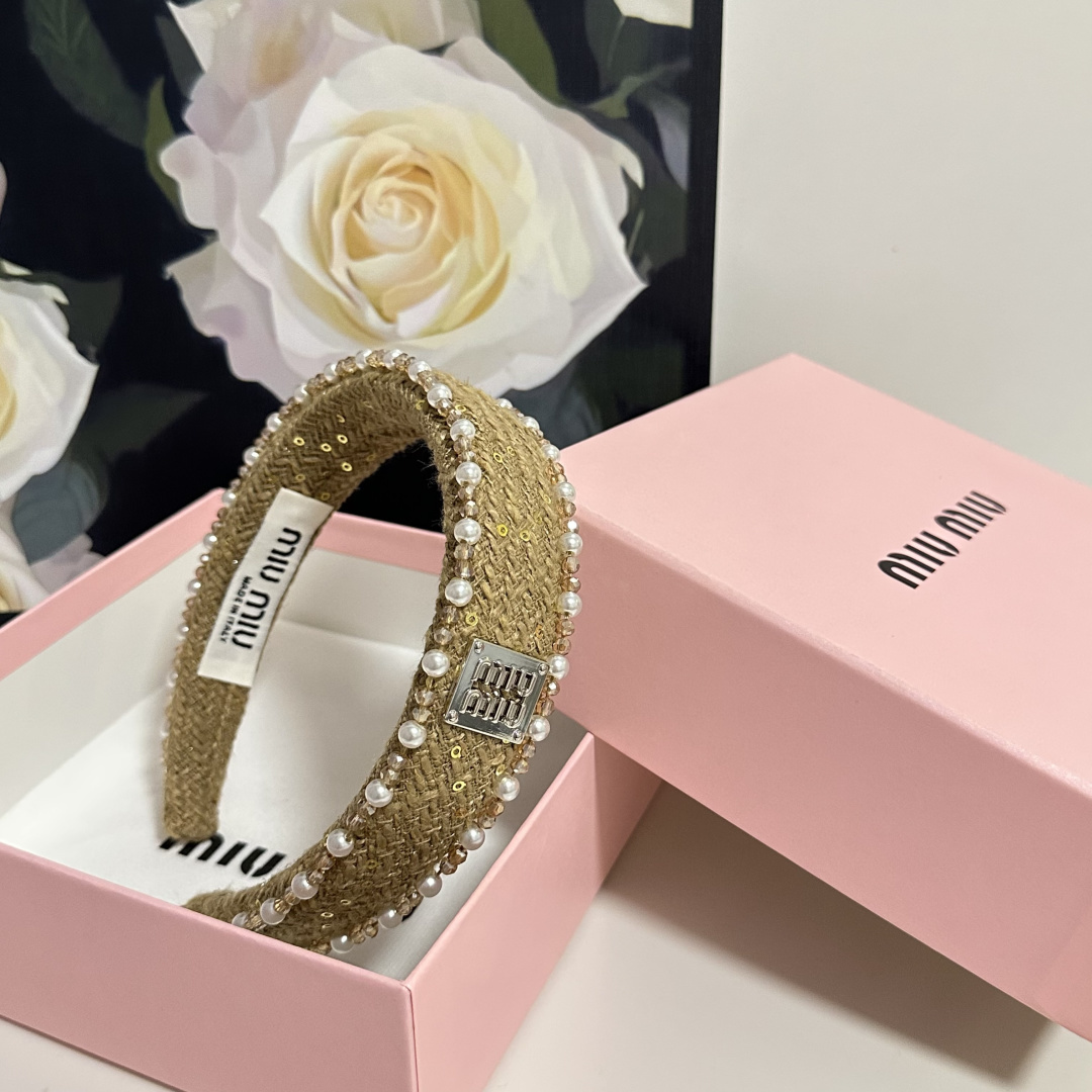 配专柜包装MiuMiu（缪缪）最新发箍小仙女快入手特殊材质 不嘞头可盐可甜～