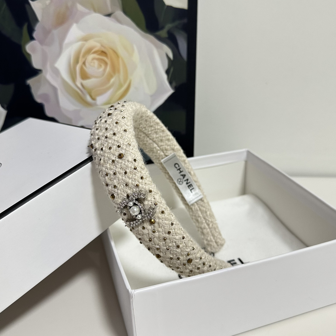 配专柜包装Chanel（香奈儿）最新发箍小仙女快入手特殊材质 不嘞头可盐可甜～