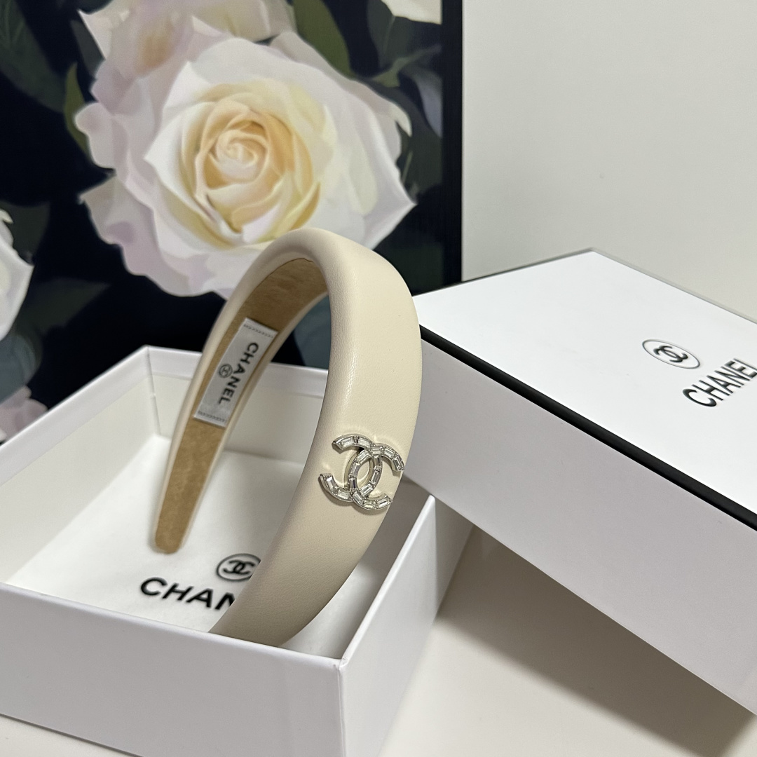 配专柜包装Chanel （香奈儿）最新小羊皮发箍#信我！人手必备的单品 这件必须买洋气神仙颜值💕💫小仙女