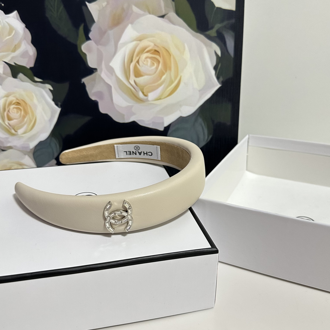 配专柜包装Chanel （香奈儿）最新小羊皮发箍#信我！人手必备的单品 这件必须买洋气神仙颜值💕💫小仙女