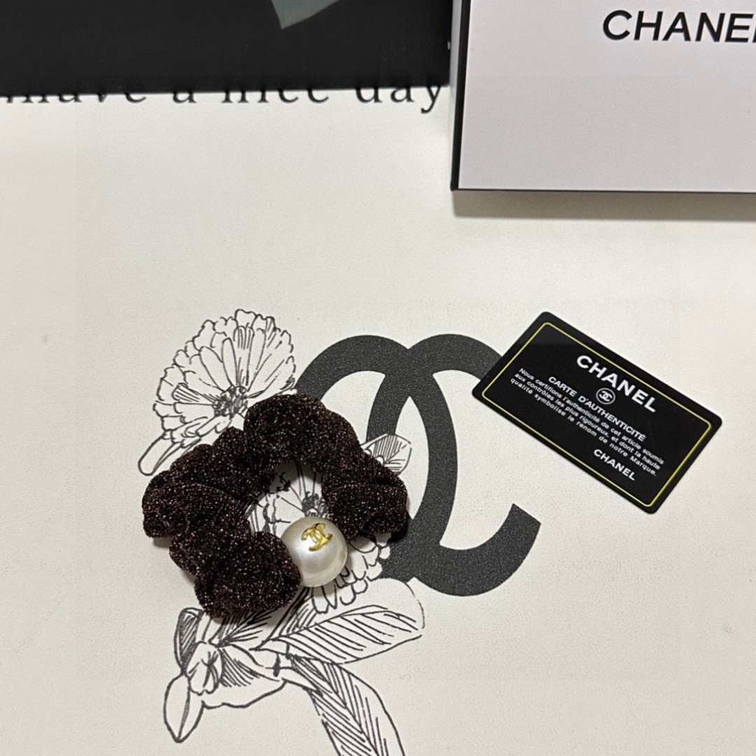 （单个）配全套包装Chanel（香奈儿）爆款小香风珍珠发圈，专柜款出货一看就特别高档 超级百搭 必须自留