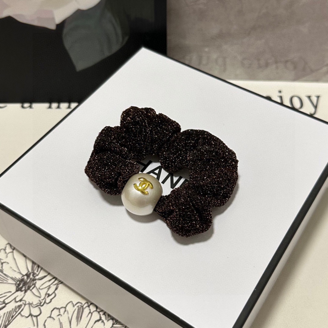 （单个）配全套包装Chanel（香奈儿）爆款小香风珍珠发圈，专柜款出货一看就特别高档 超级百搭 必须自留