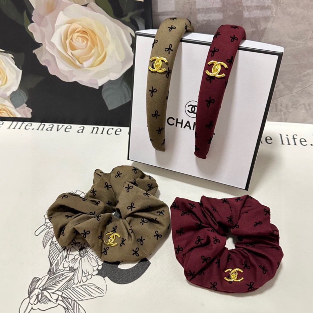 （两件套）配专柜包装 Chanel（香奈儿）最新爆款来啦✨💫小香风两件套发箍➕发圈优雅的girl值得入手