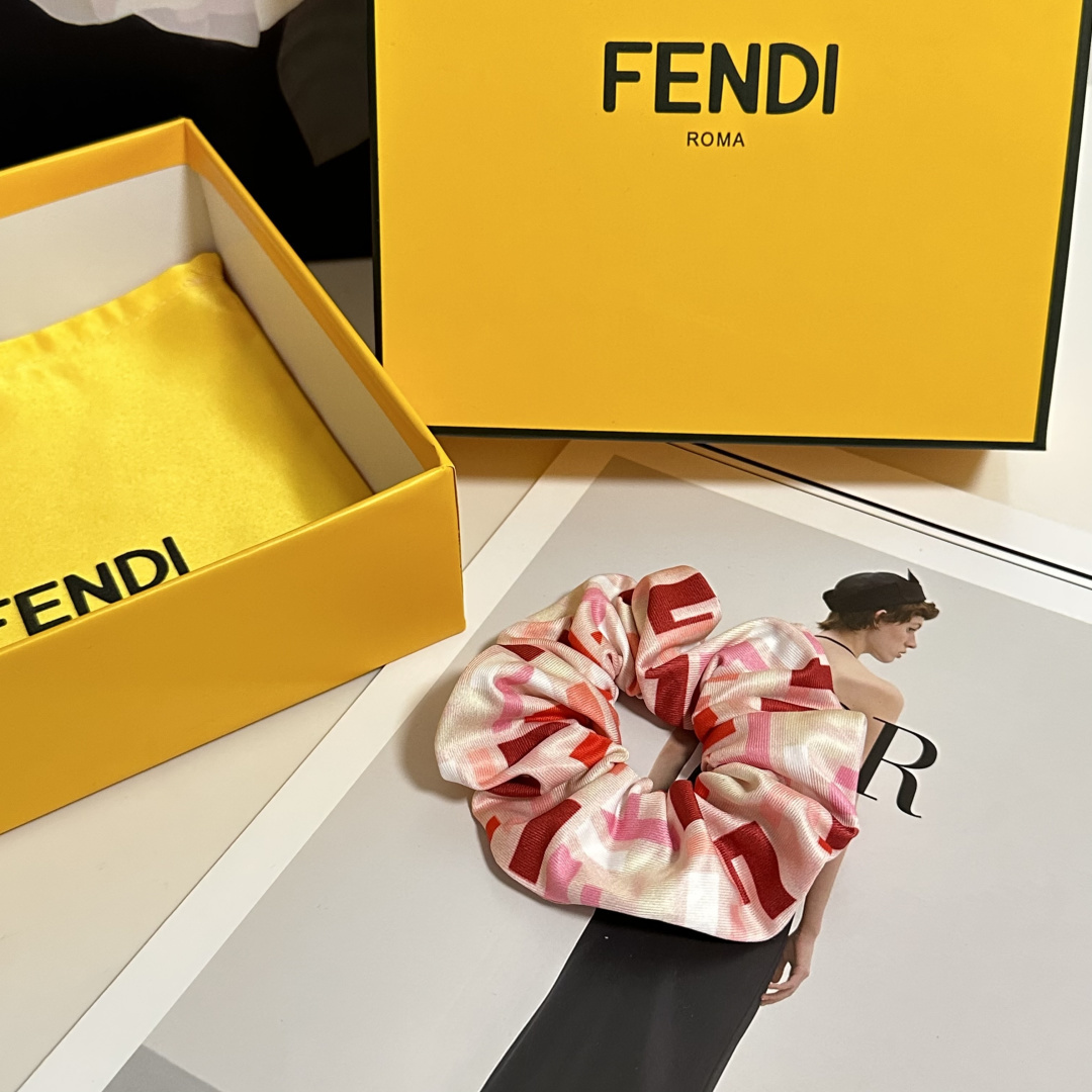 配专柜包装Fendi（芬迪）最新FF发圈小仙女快入手特殊材质 不嘞头可盐可甜～