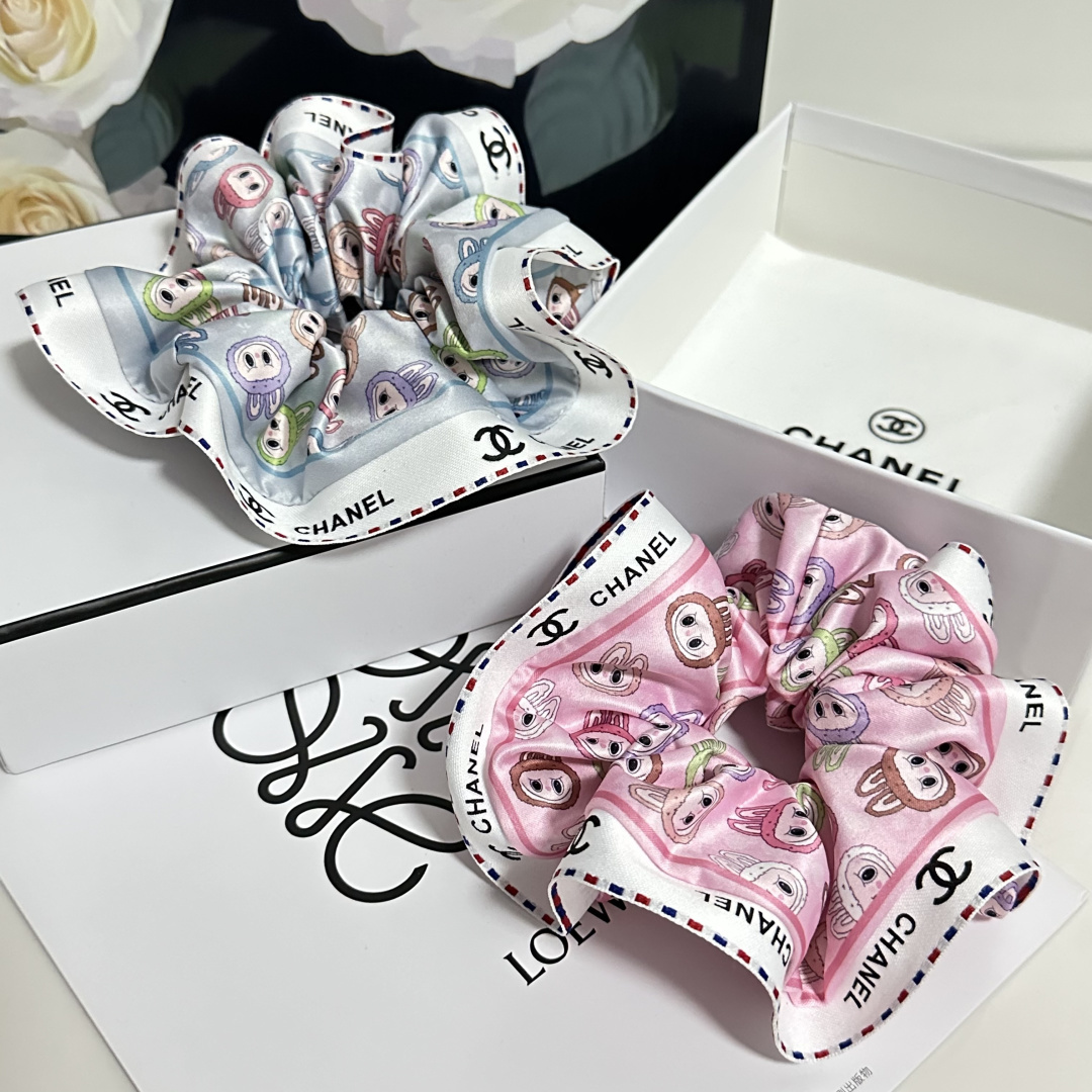 配专柜包装Chanel（香奈儿）最新小香风拉布布发圈小仙女快入手特殊材质 不嘞头可盐可甜～
