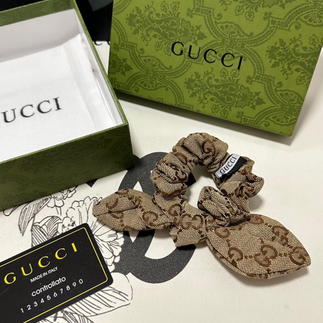 （单个）配全套包装Gucci（古驰）爆款老花兔耳朵发圈，专柜款出货一看就特别高档 超级百搭 必须自留