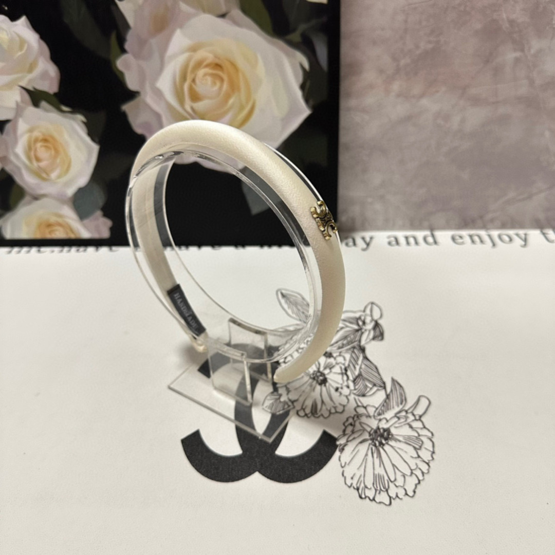 配专柜包装Celine（赛琳）最新高奢发箍小仙女入手特殊材质 不嘞头可盐可甜～