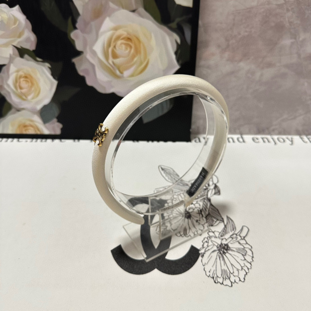 配专柜包装Celine（赛琳）最新高奢发箍小仙女入手特殊材质 不嘞头可盐可甜～