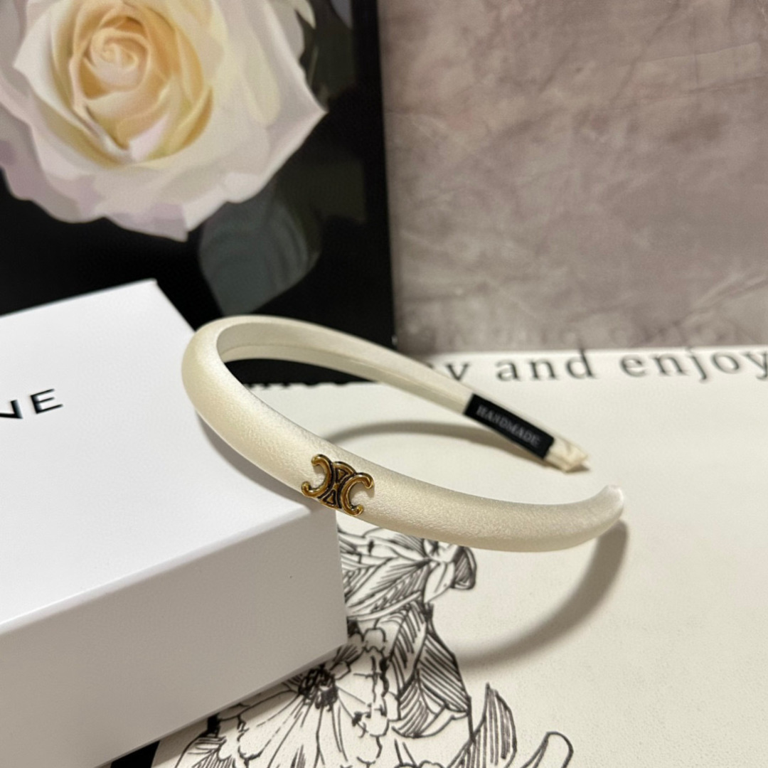 配专柜包装Celine（赛琳）最新高奢发箍小仙女入手特殊材质 不嘞头可盐可甜～