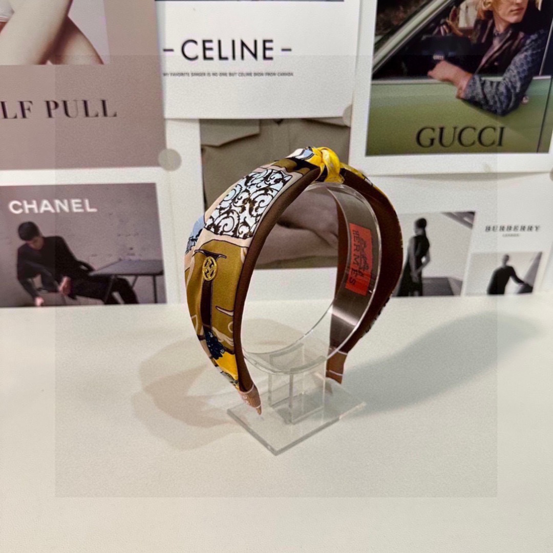 配专柜包装HERMÈS （爱马仕）最新发箍小仙女入手特殊材质 不嘞头可盐可甜～