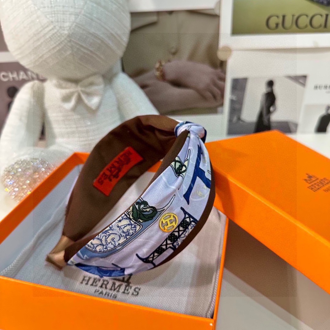 配专柜包装HERMÈS （爱马仕）最新发箍小仙女入手特殊材质 不嘞头可盐可甜～