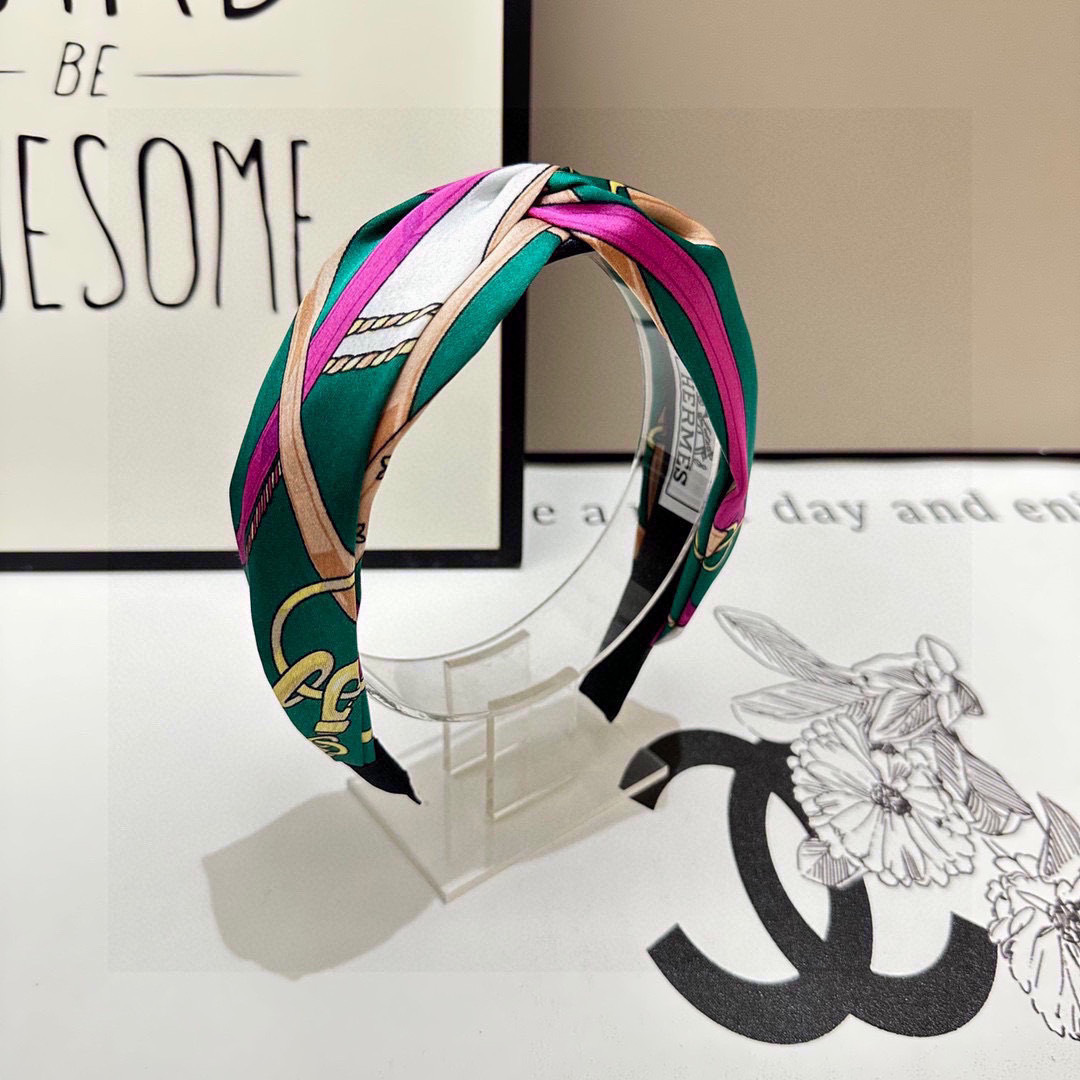 配专柜包装Hermes （爱马仕）最新发箍小仙女快入手特殊材质 不嘞头可盐可甜～