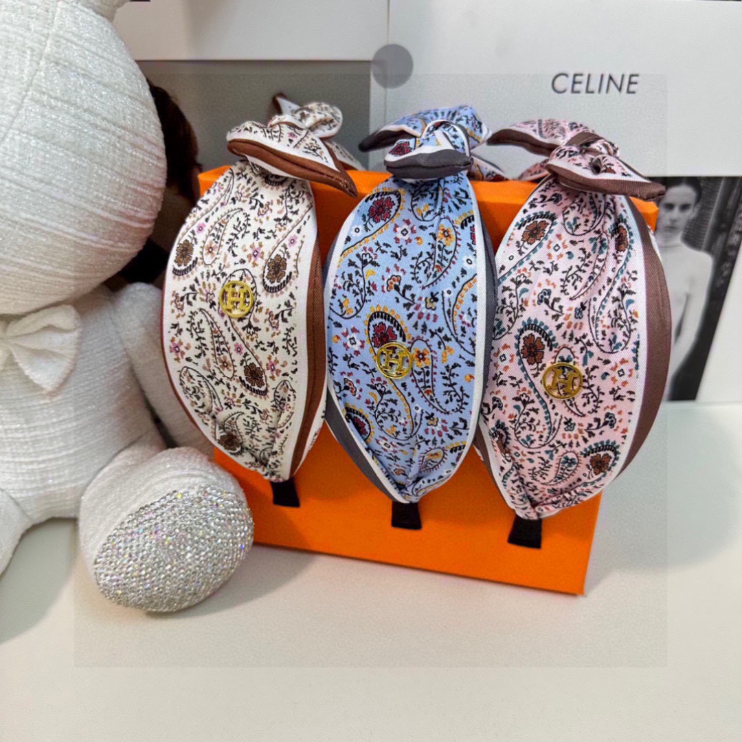 配专柜包装HERMÈS （爱马仕）最新发箍#信我！人手必备的单品 这件必须买洋气神仙颜值💕💫小仙女要收了