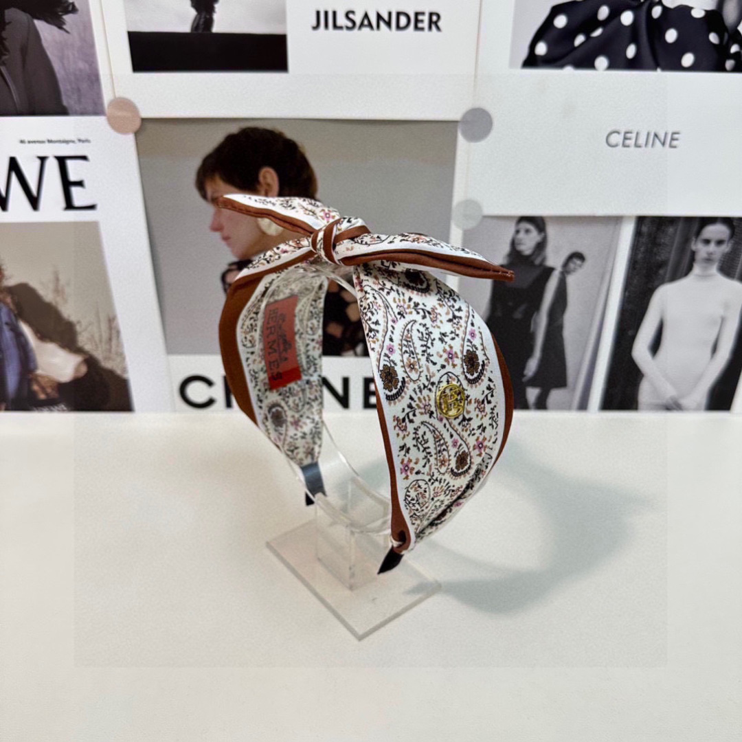 配专柜包装HERMÈS （爱马仕）最新发箍#信我！人手必备的单品 这件必须买洋气神仙颜值💕💫小仙女要收了