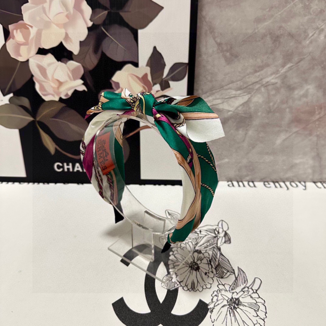 配专柜包装Hermes （爱马仕）最新发箍小仙女快入手特殊材质 不嘞头可盐可甜～