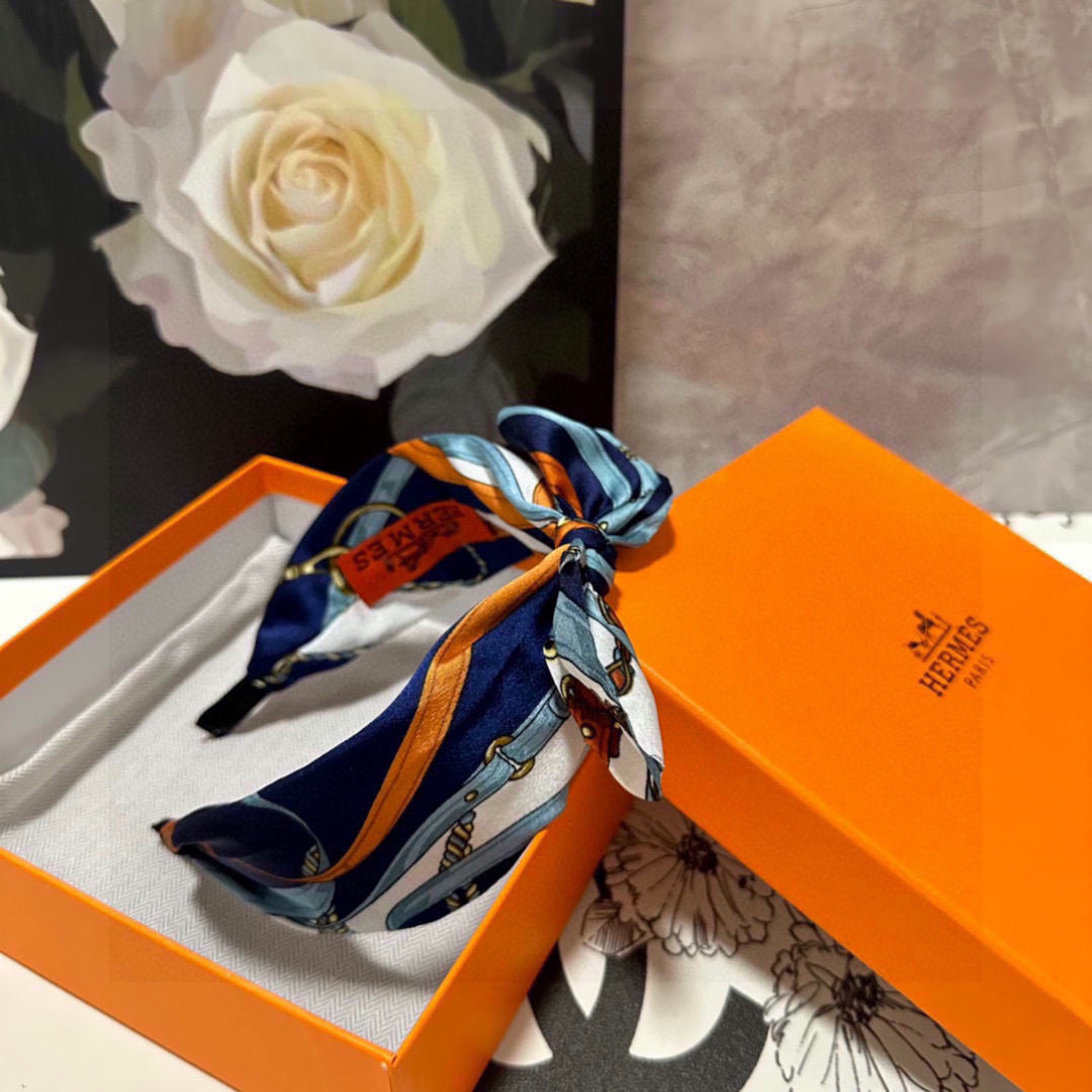 配专柜包装Hermes （爱马仕）最新发箍小仙女快入手特殊材质 不嘞头可盐可甜～