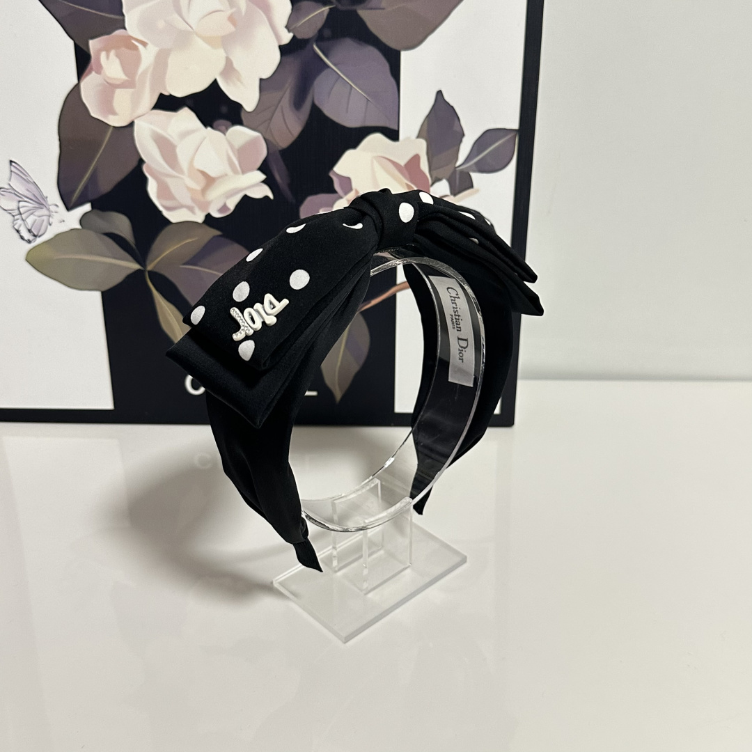 配专柜包装DIOR（迪奥）最新发箍#信我！人手必备的单品 这件必须买洋气神仙颜值💕💫小仙女要收了它，谁戴