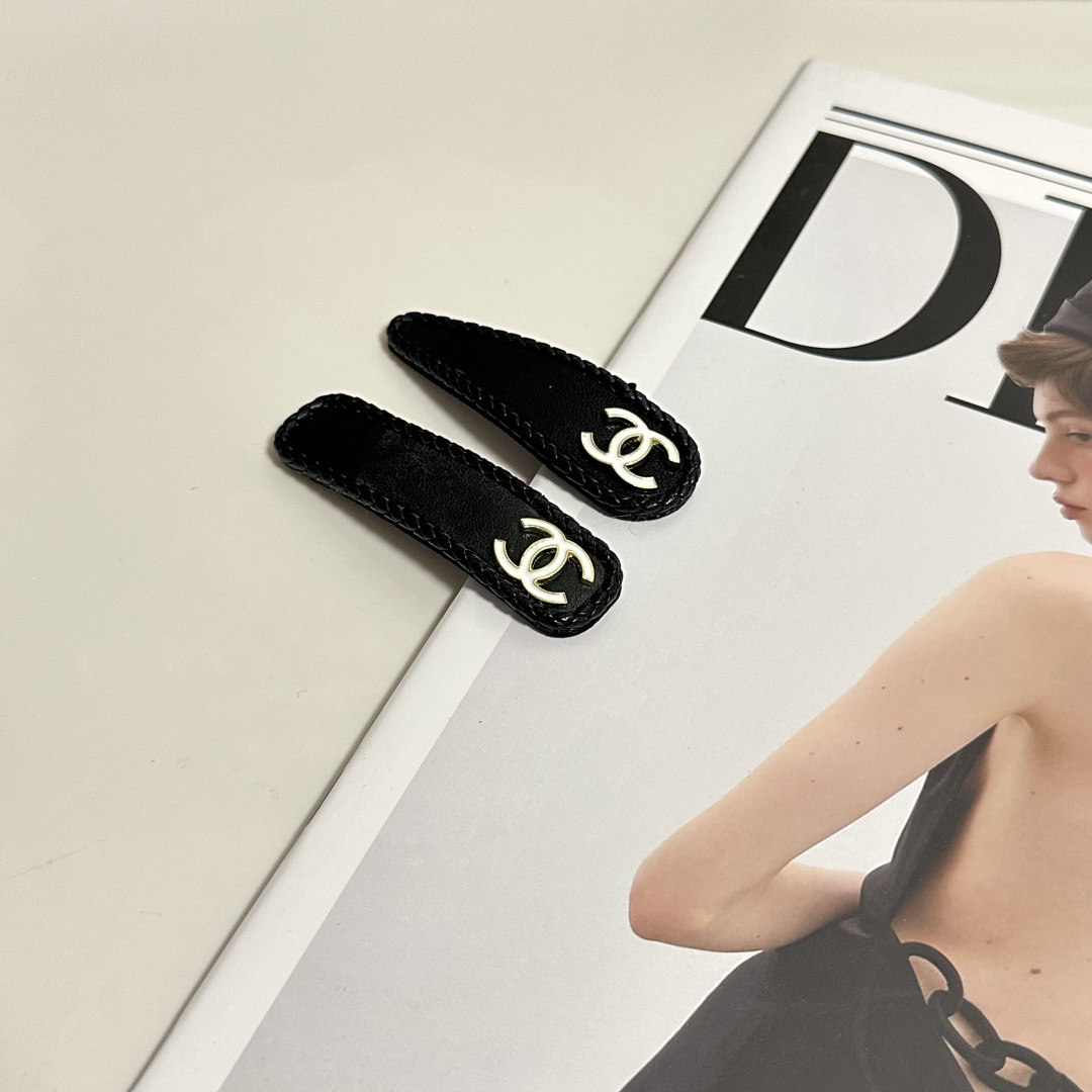 （一对）配全套包装Chanel（香奈儿）今年最好卖的新款Vintage中古复古发夹超仙的一对 时髦精 随