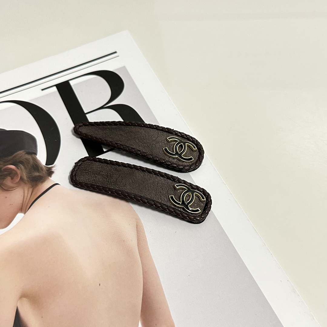 （一对）配全套包装Chanel（香奈儿）今年最好卖的新款Vintage中古复古发夹超仙的一对 时髦精 随