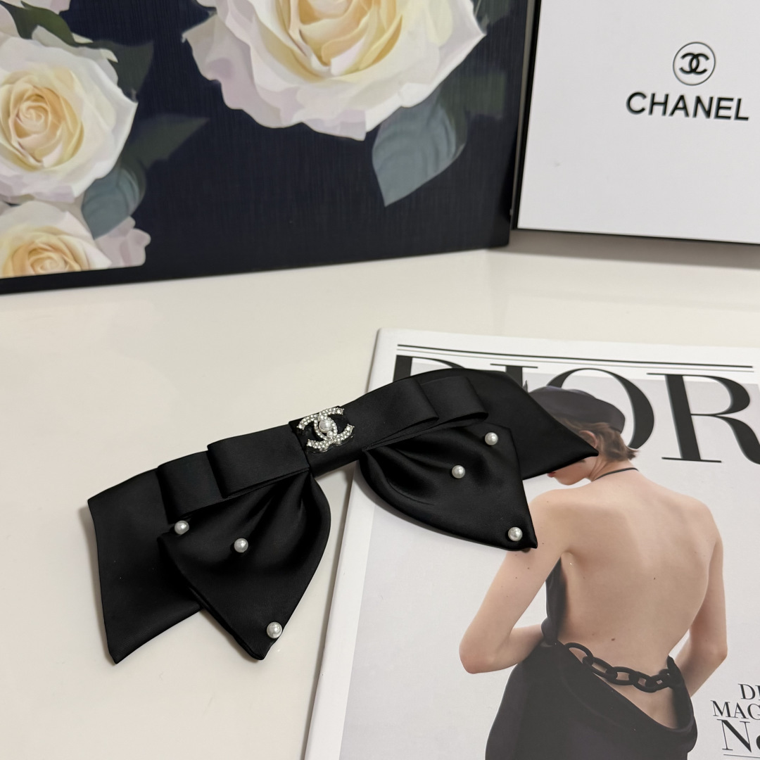 配专柜包装Chanel（香奈儿）最新蝴蝶结中古珍珠发夹#信我！人手必备的单品 这件必须买洋气神仙颜值💕💫