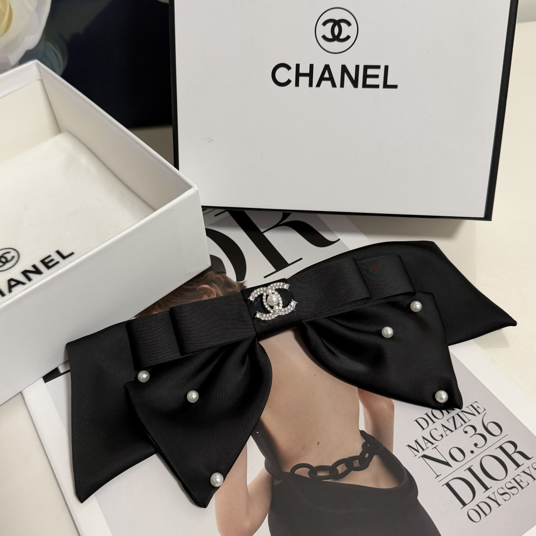 配专柜包装Chanel（香奈儿）最新蝴蝶结中古珍珠发夹#信我！人手必备的单品 这件必须买洋气神仙颜值💕💫